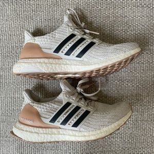 Women’s Adidas Ultraboost size 6